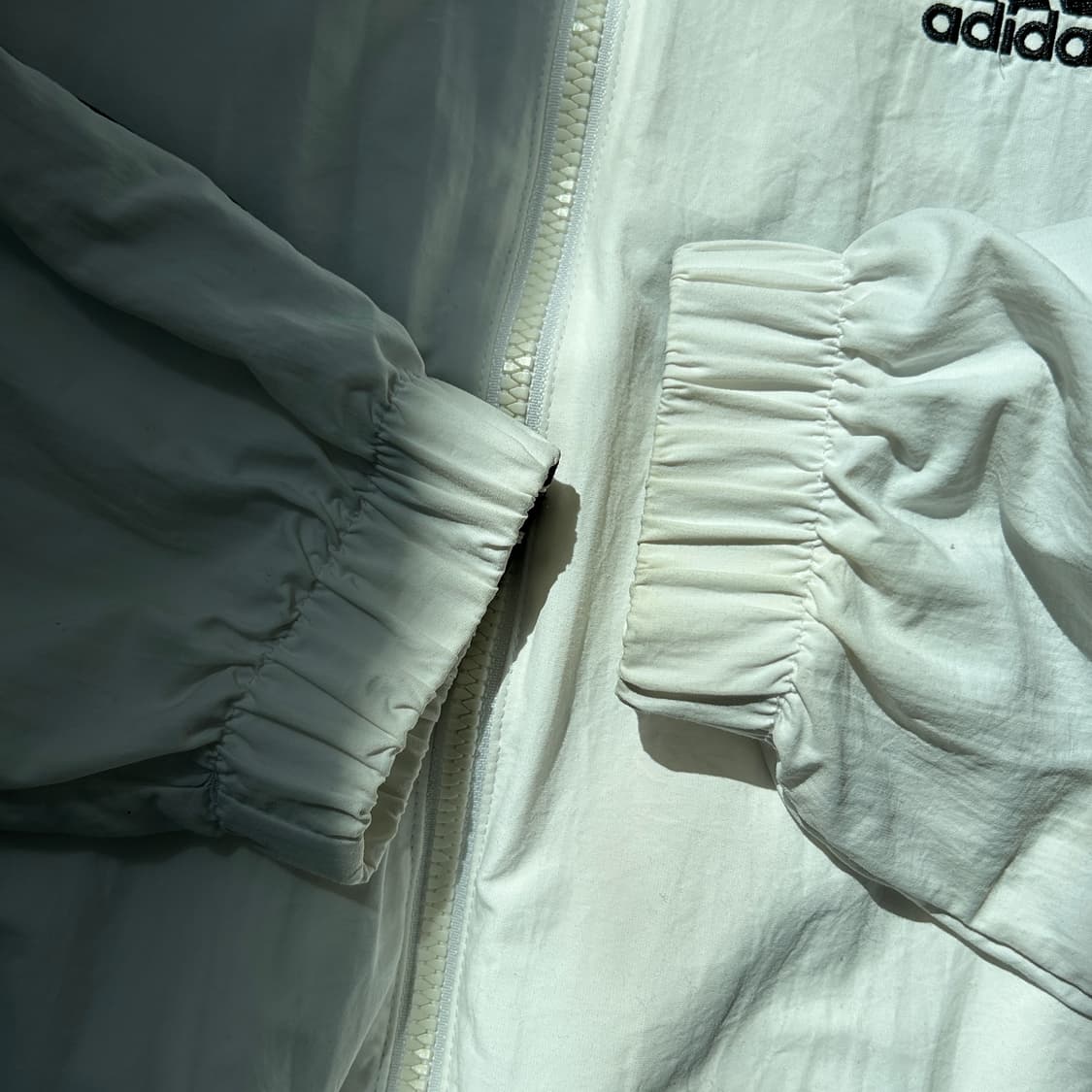 아디다스 트레포일 화이트 우븐 바람막이 상품이미지5
