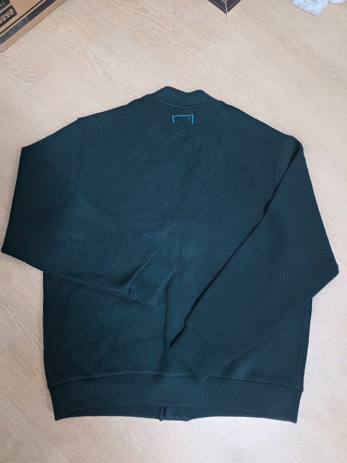 골스튜디오 브이넥 자수 로고 가디건 XL 상품이미지7