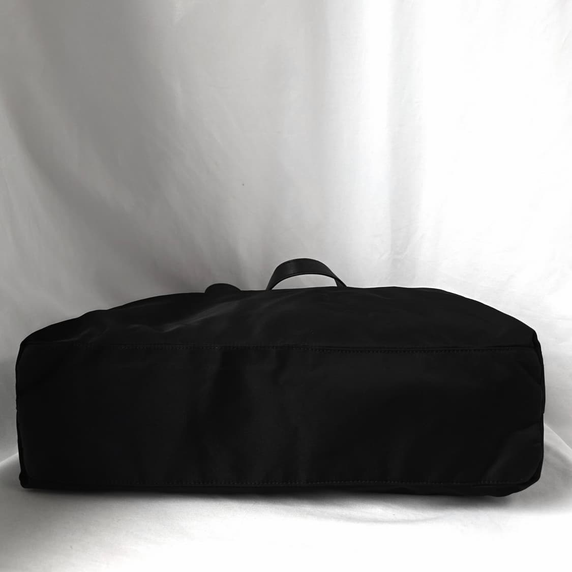 [정품 PRADA] 프라다 포코노 나일론 쇼퍼백 숄더백 라지 상품이미지4