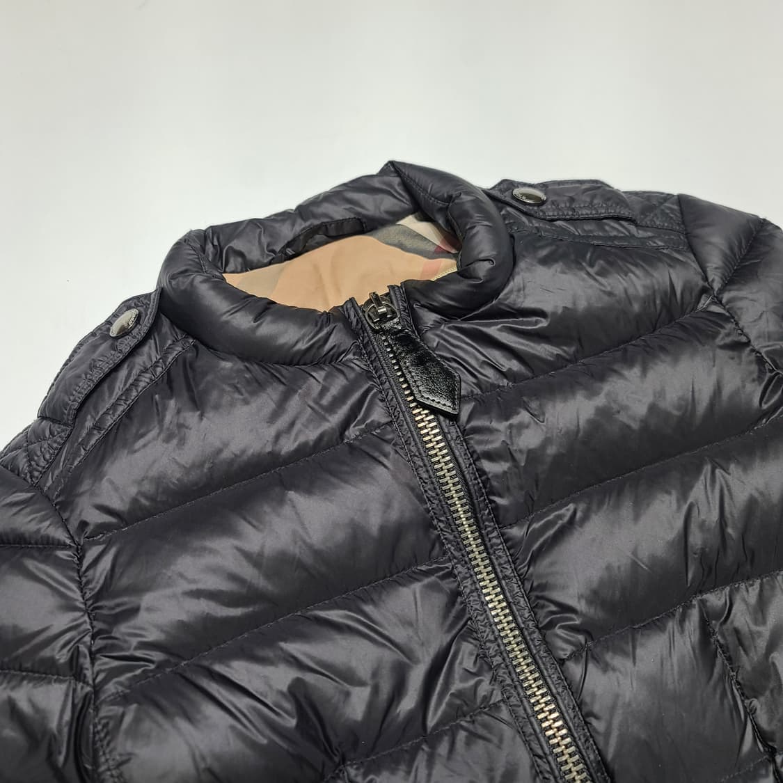 버버리 경량 패딩[S] 상품이미지2