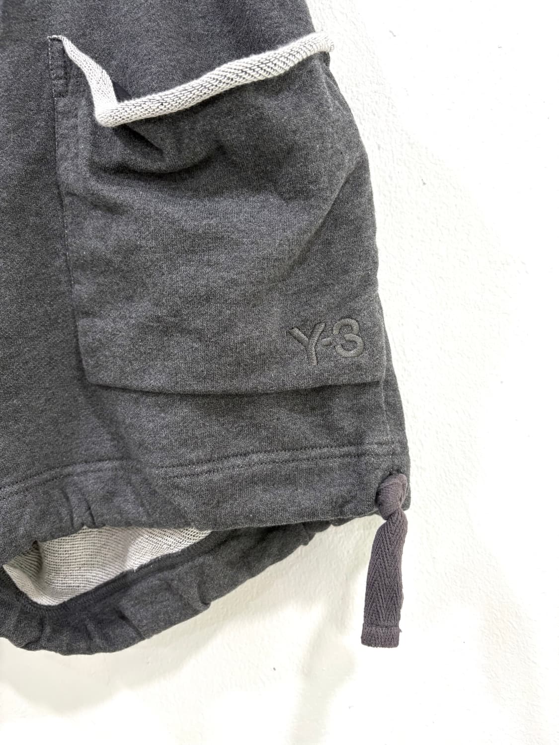Y-3 charcoal pocket string pants 상품이미지2
