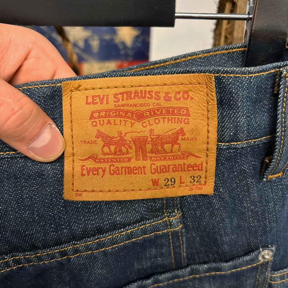 리바이스X코카콜라 레더포켓 3D 커브드진 인디고 데님팬츠 N395 상품이미지6