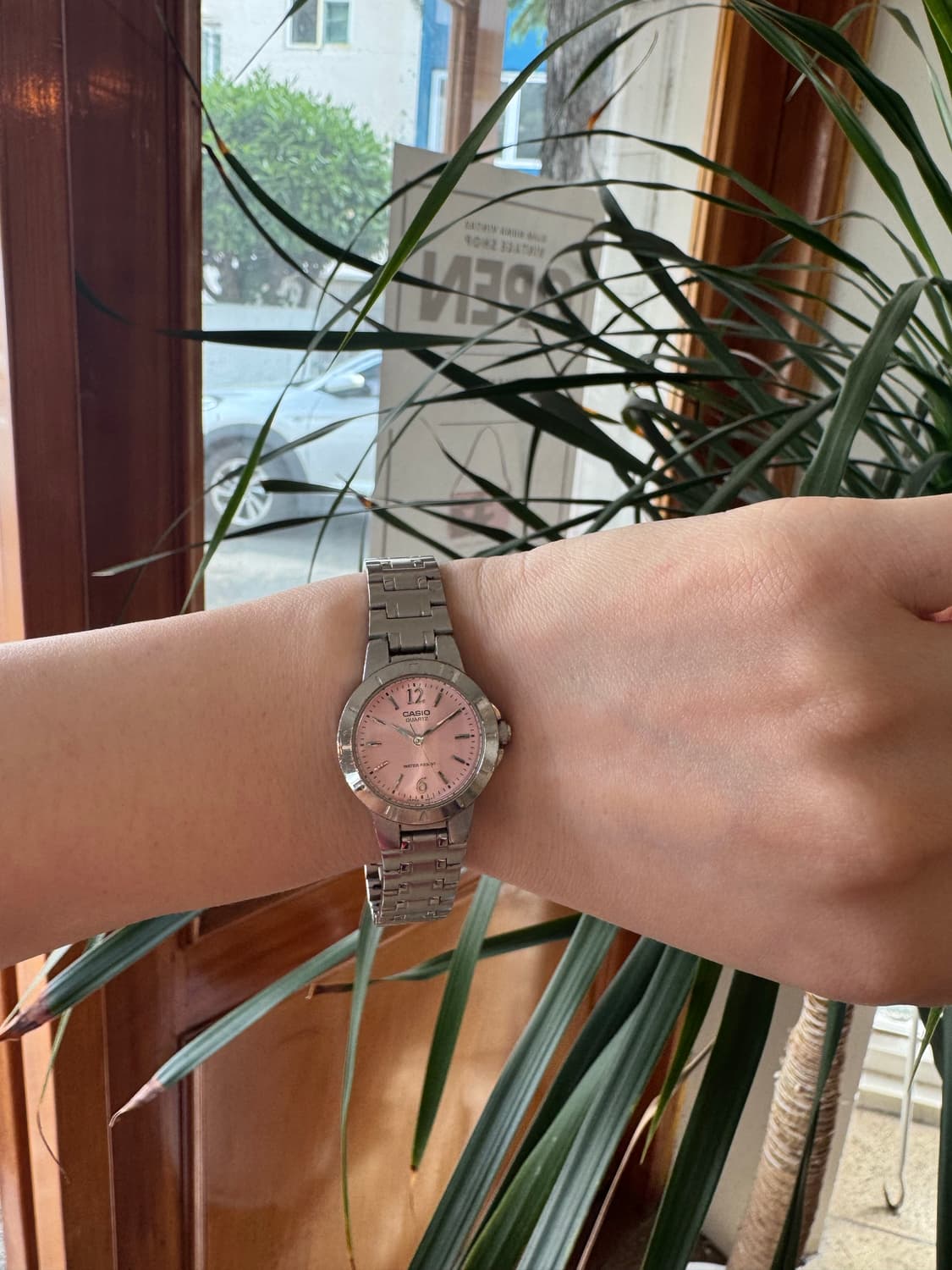 [빈티지] 카시오 핑크 선레이 다이얼 실버 메탈 시계 상품이미지3