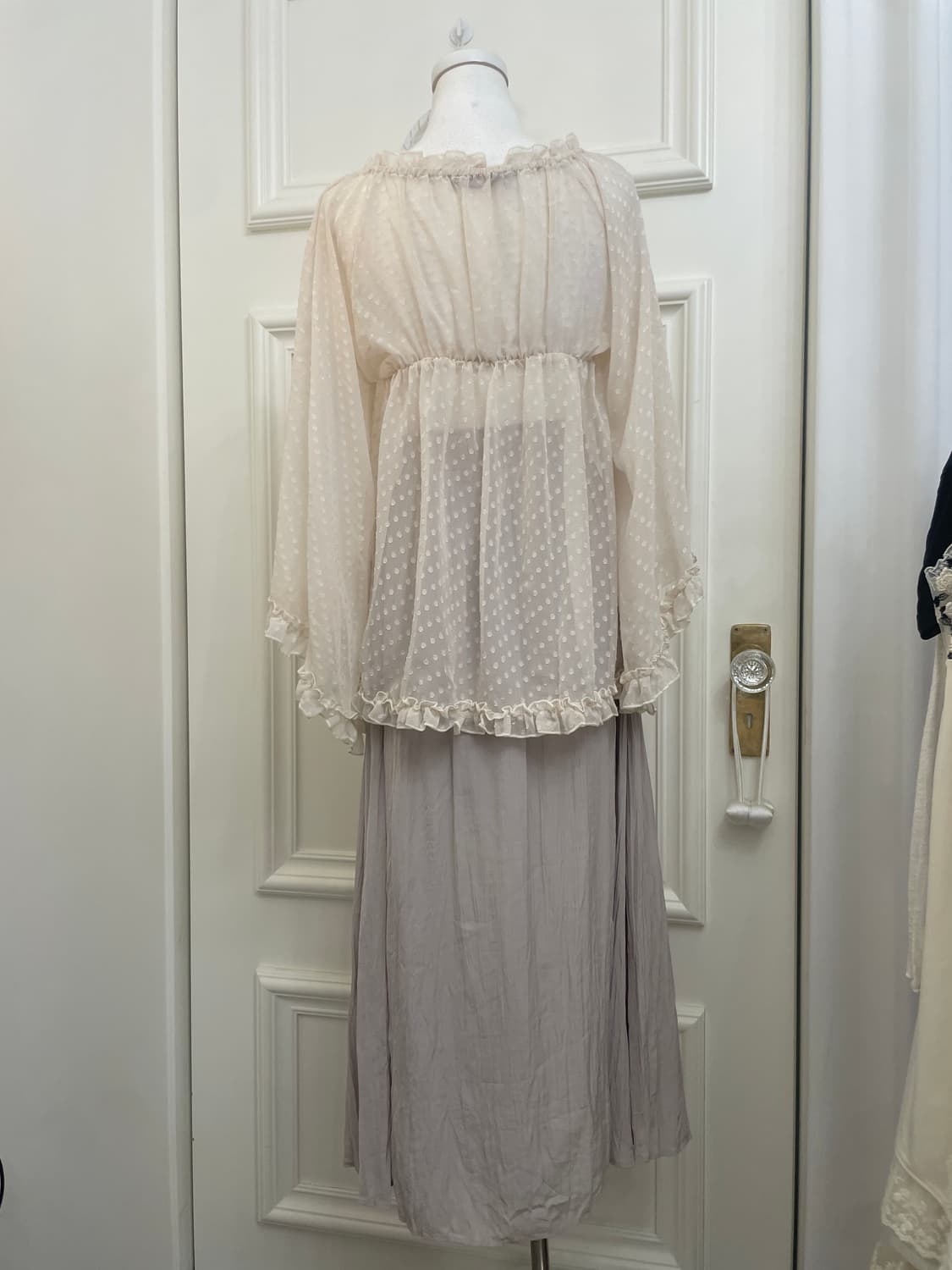 cool ivory lace-up dot long sleeve blous 상품이미지4