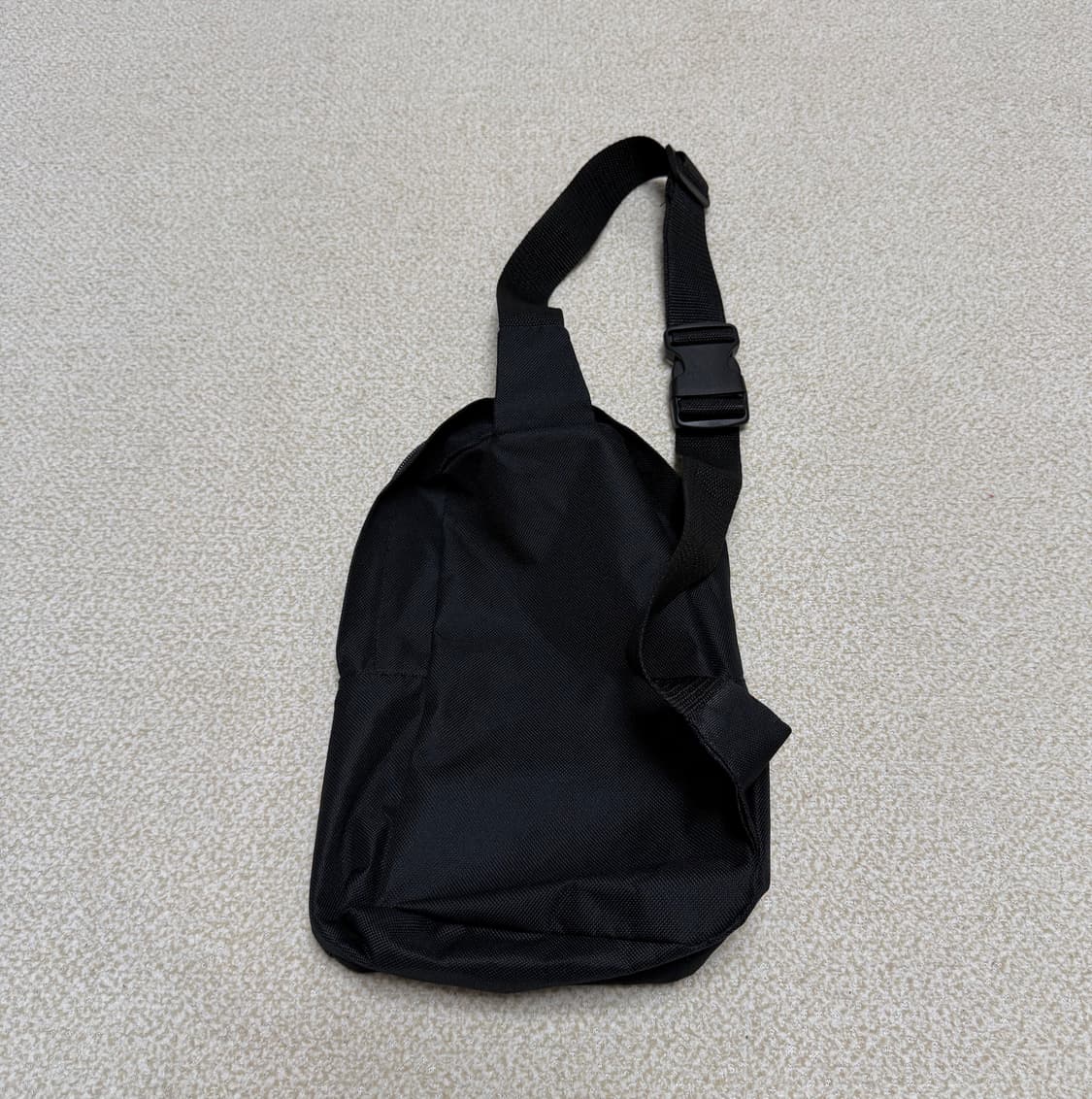 스투시 미니 슬링백 상품이미지2