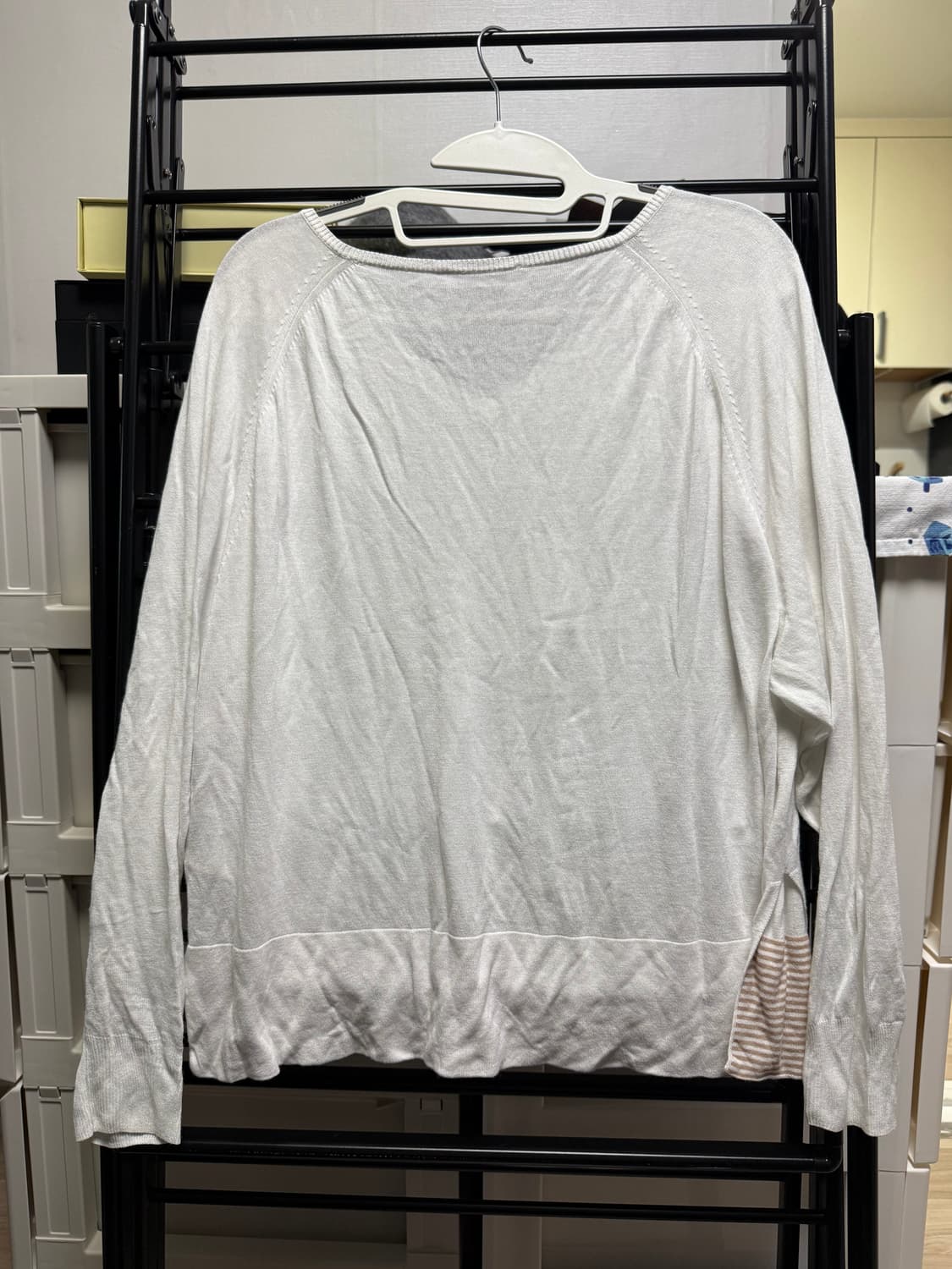 아크네 스튜디오 ACNE 브이넥 긴팔 롱슬리브 니트티 상품이미지3