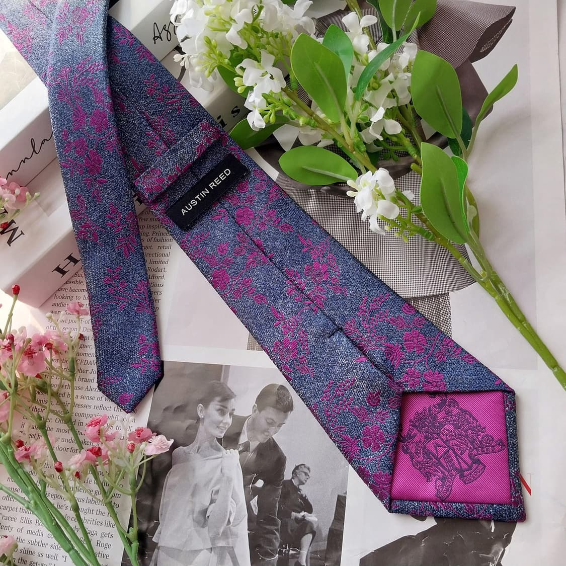 오스틴리드 실크 퍼플 플로럴 패턴 넥타이 8.2cm A+등급 K2112
 상품이미지5