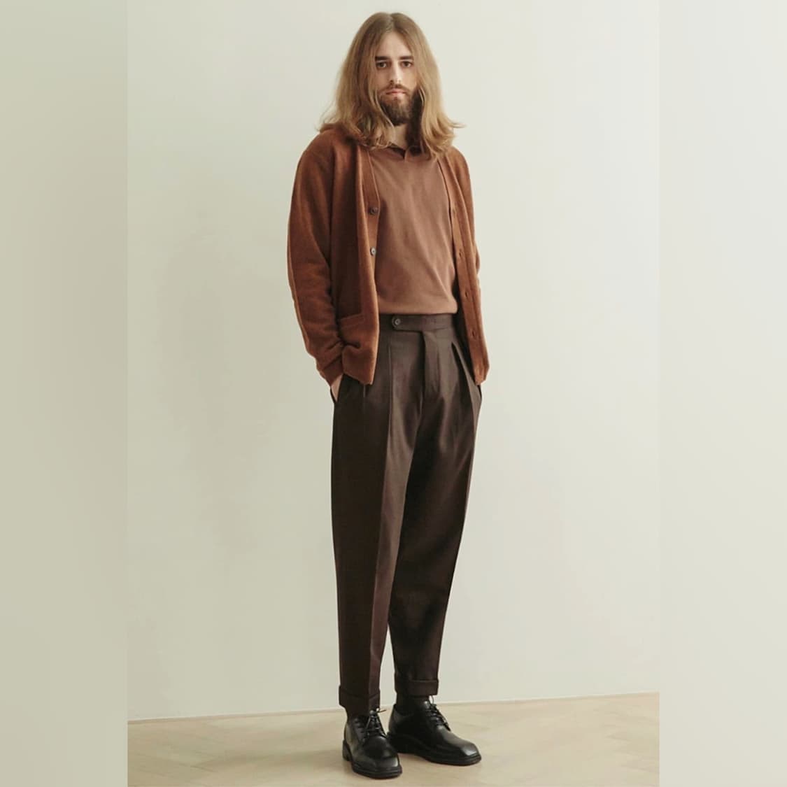 퍼렌 2플리츠 크롭 트라우저 울 슬랙스 팬츠 투턱 다크 브라운 상품이미지1