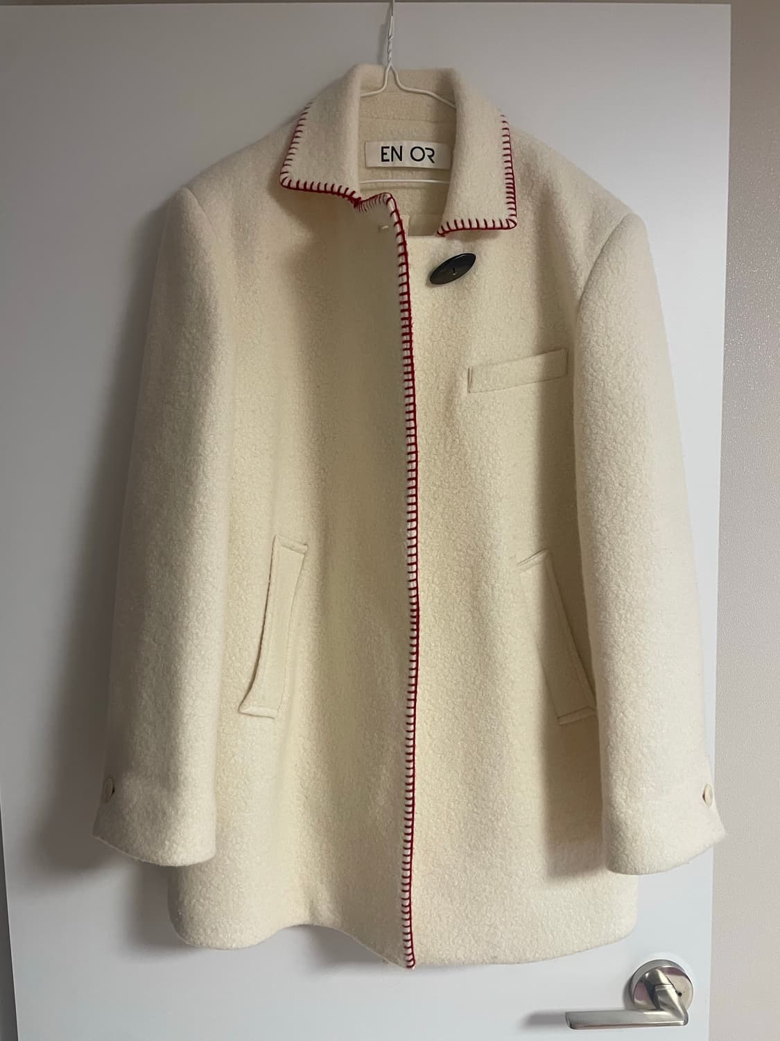 EN OR 엔오르 크림색 레드스티치 코트 상품이미지1