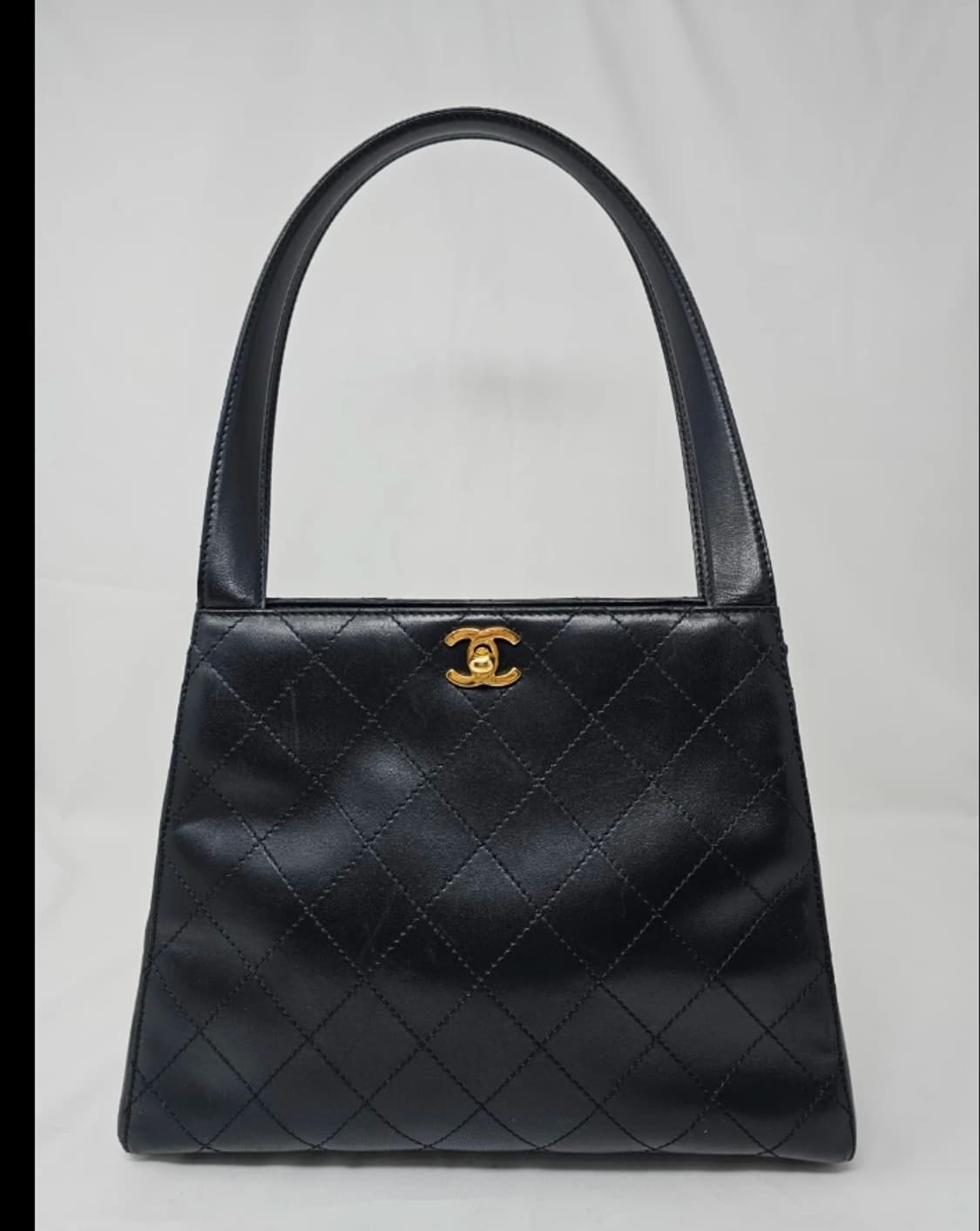 샤넬 퀼팅 숄더백 블랙 상품이미지1