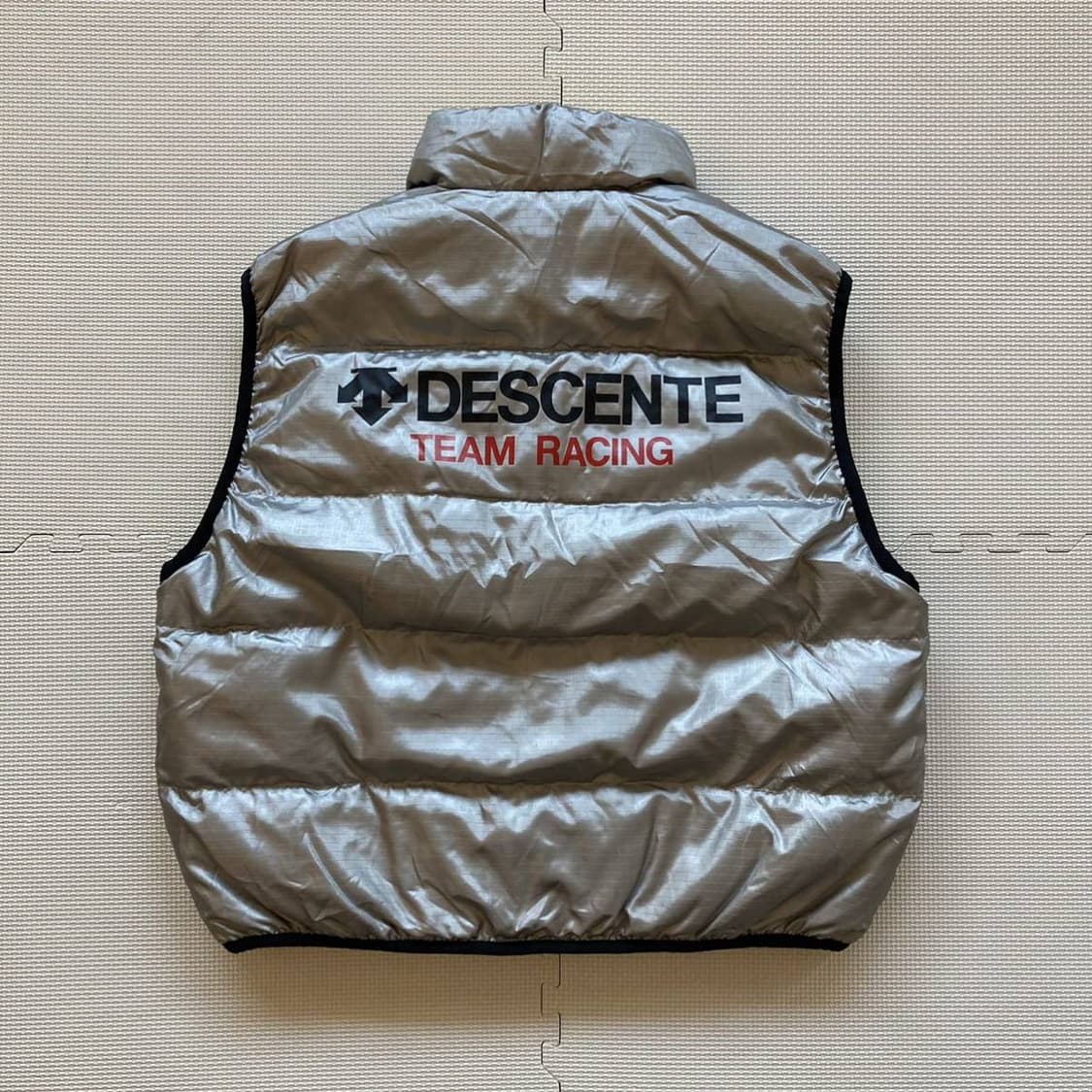 데상트 재팬 리버시블 다운 패딩 베스트 상품이미지2