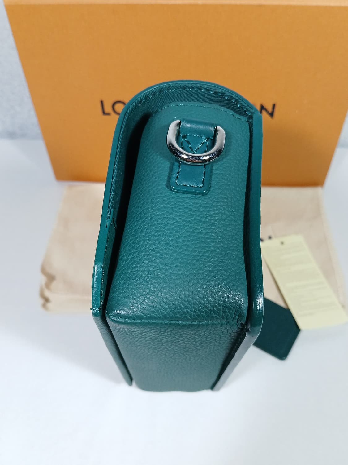 루이비통 패스트라인 웨어러블 크로스백 M82367 상품이미지8