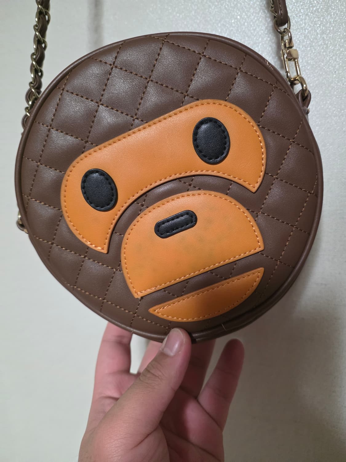 [OS] 베이프 베이비마일로 페이스 퀄팅 레더 크로스백 상품이미지6