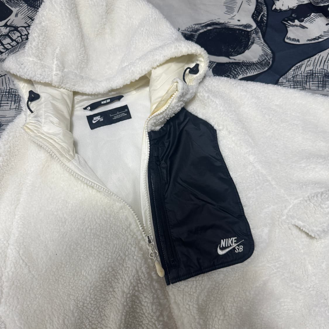 나이키 SB 뽀글이 후드집업 95사이즈  상품이미지2