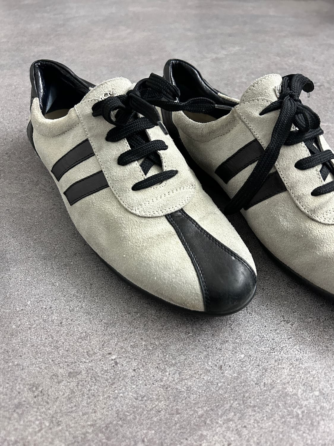 Mcm 스웨이드 레더 스포츠 스니커즈 상품이미지2