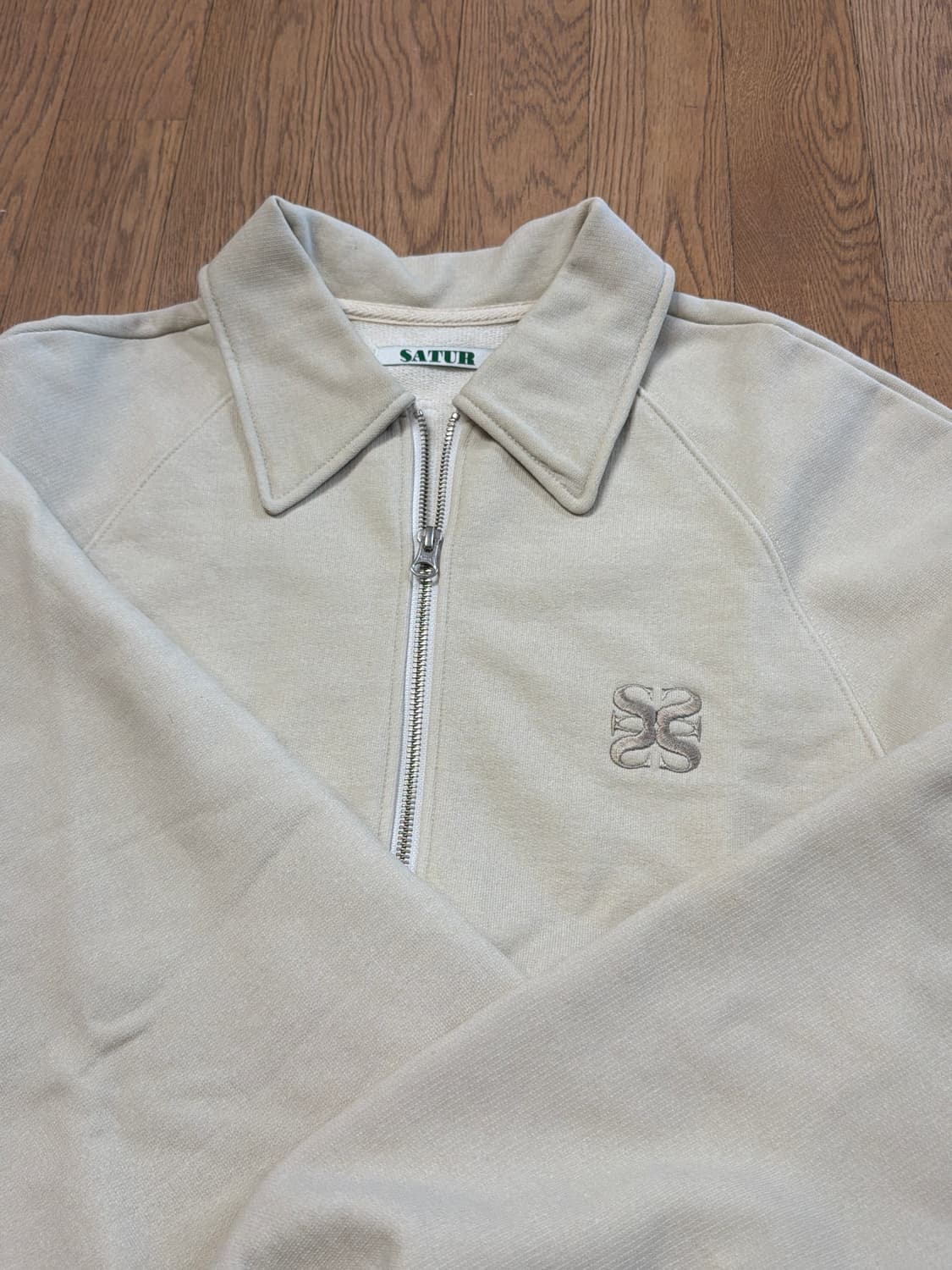 SATUR 하프집업 스트링 카라 스웻셔츠  상품이미지2