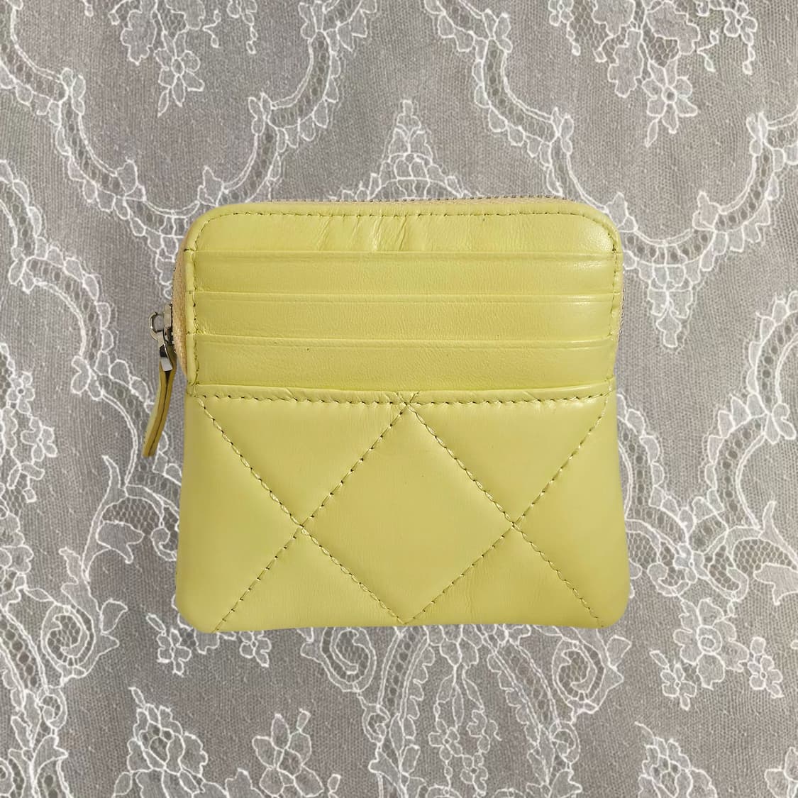 샤넬 빈티지 업사이클링 레몬 양가죽 지갑 상품이미지2