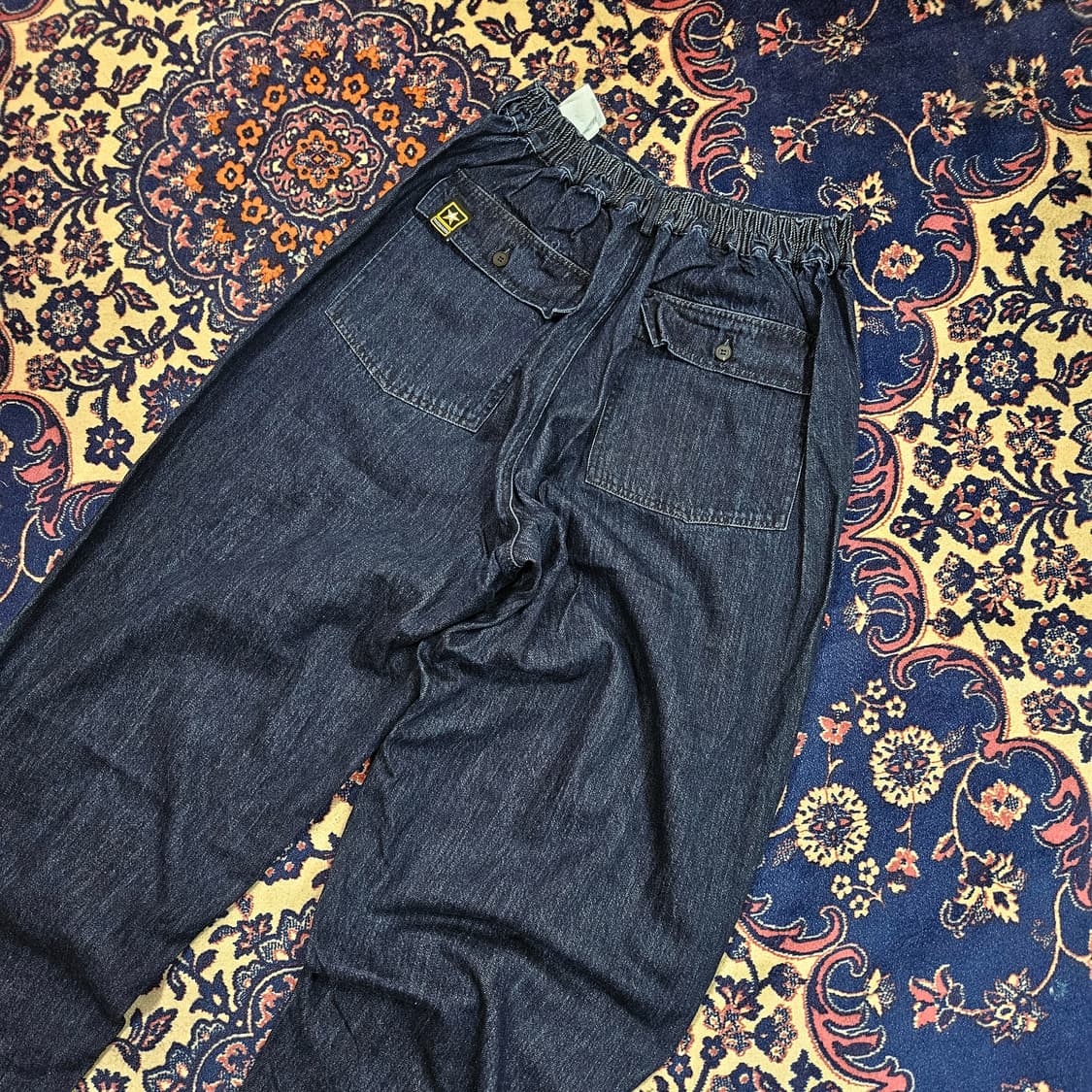 더만(THEMANN) 핀턱 뒷 밴딩 와이드 팬츠 50size 상품이미지4