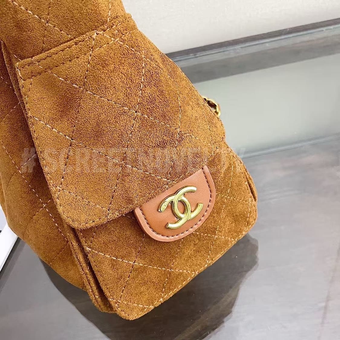 샤넬 25백 클래식 카프스킨 체인 호보백 상품이미지7