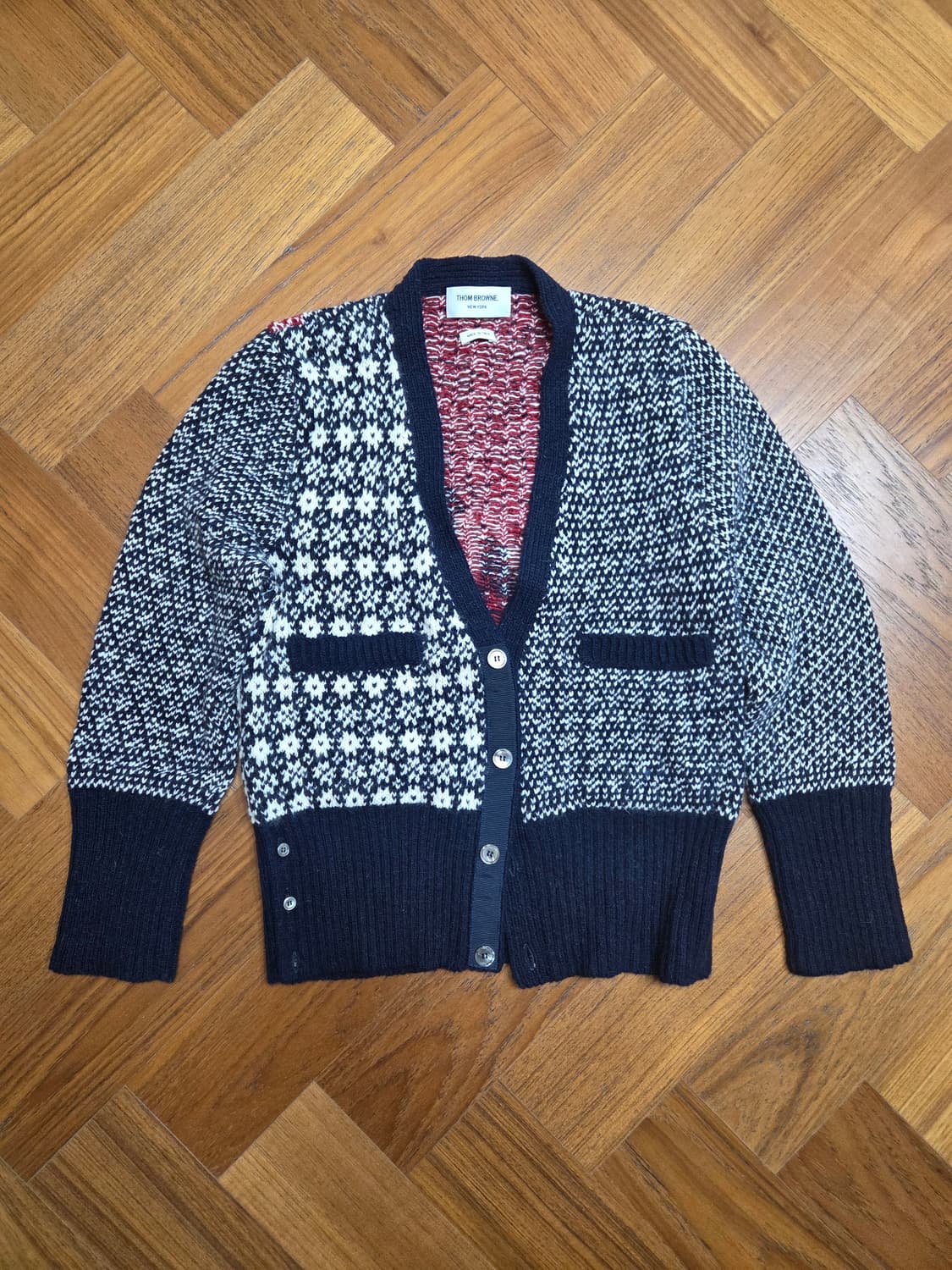 톰브라운 페어아일 니트 가디건 상품이미지1