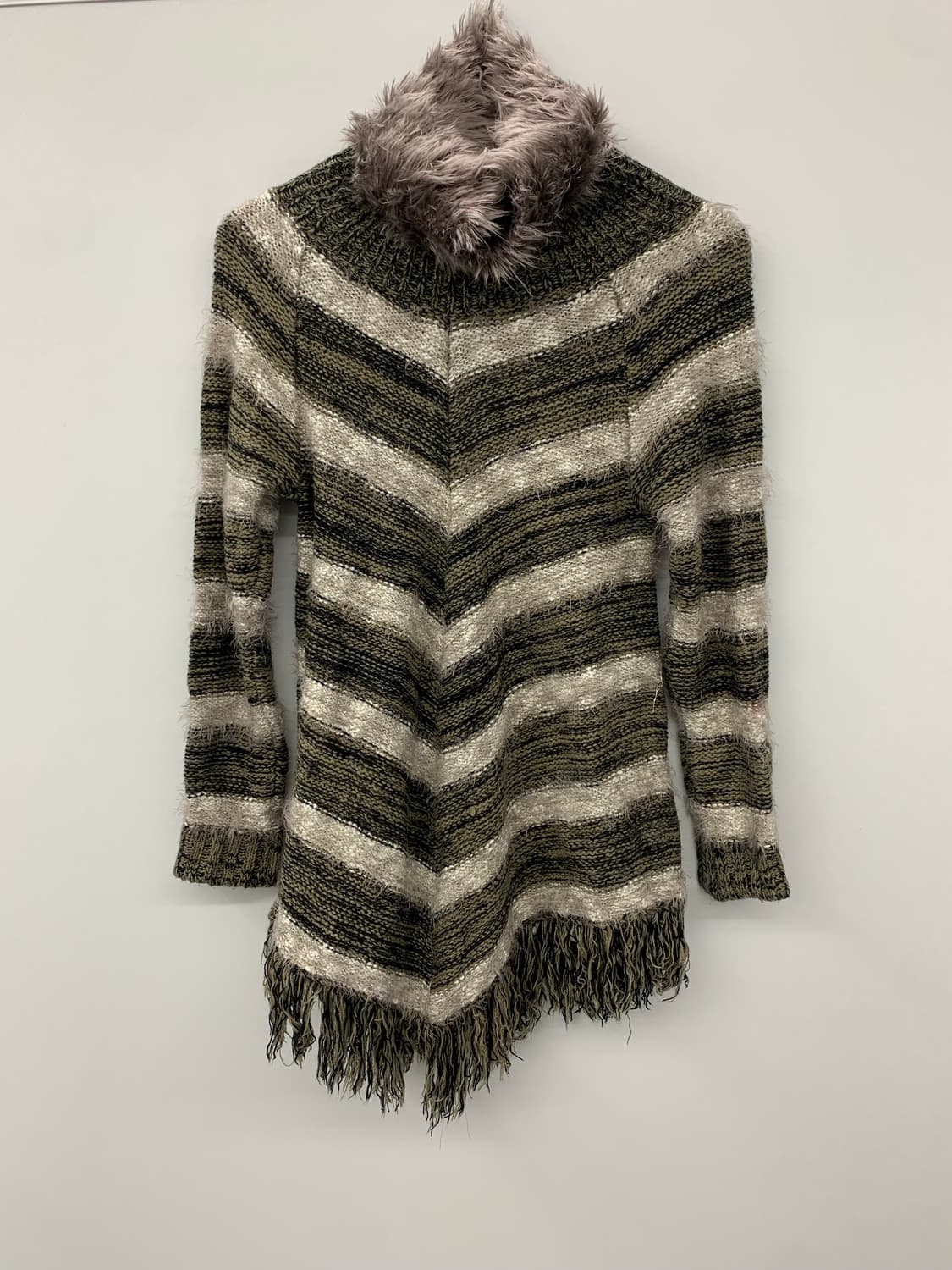 인디언 프린지 스트라이프 니트 상품이미지3