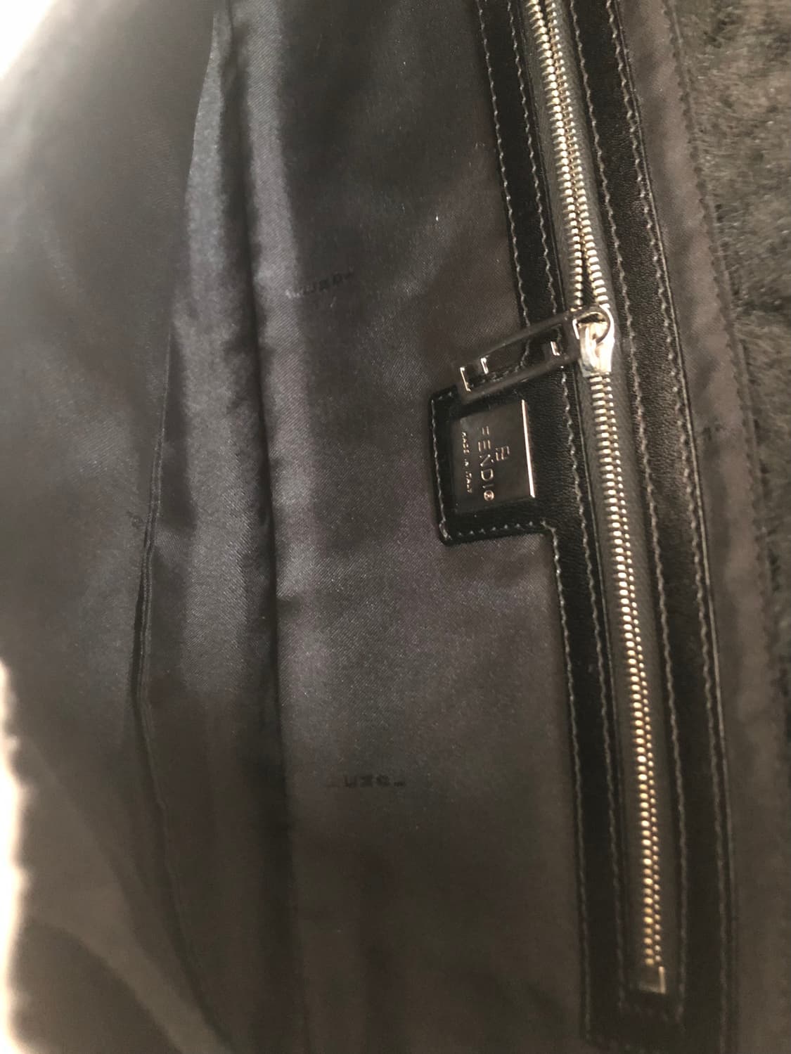 펜디 퍼 바게트 숄더백 상품이미지7