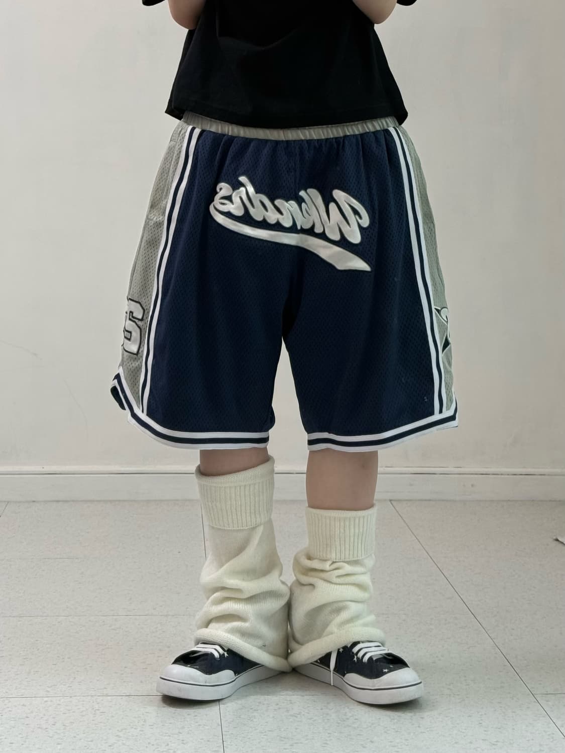 위캔더스 네이비 로고 반바지 상품이미지1