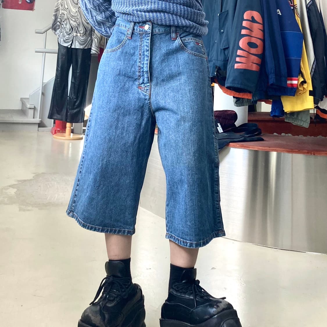 타미 진스 오버사이즈 데님 카펜터 하프 팬츠 상품이미지3