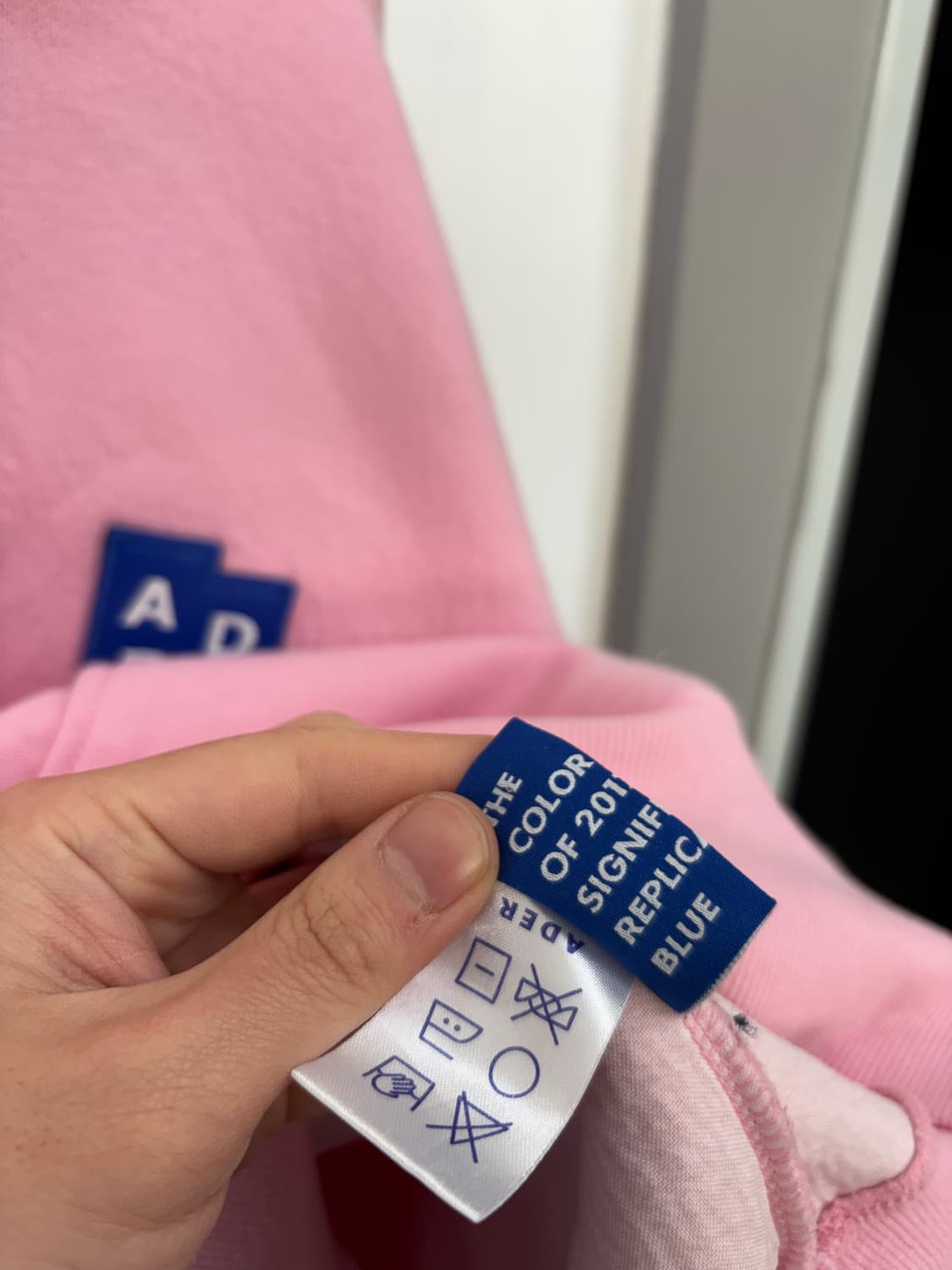 아더에러 후드티 3    상품이미지5