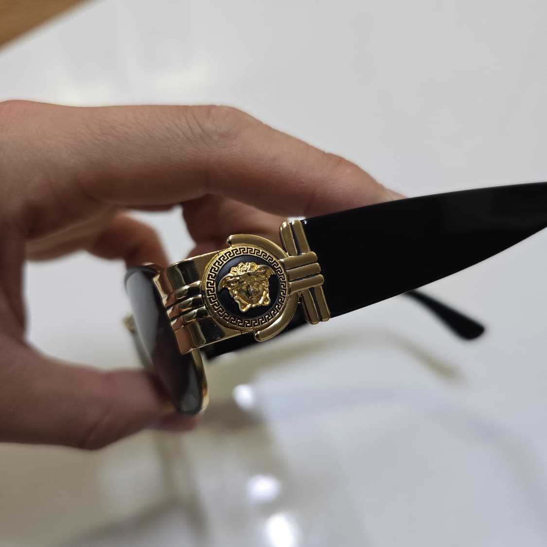 Versace  90s베르사체 메두사 로고 선글라스  상품이미지4