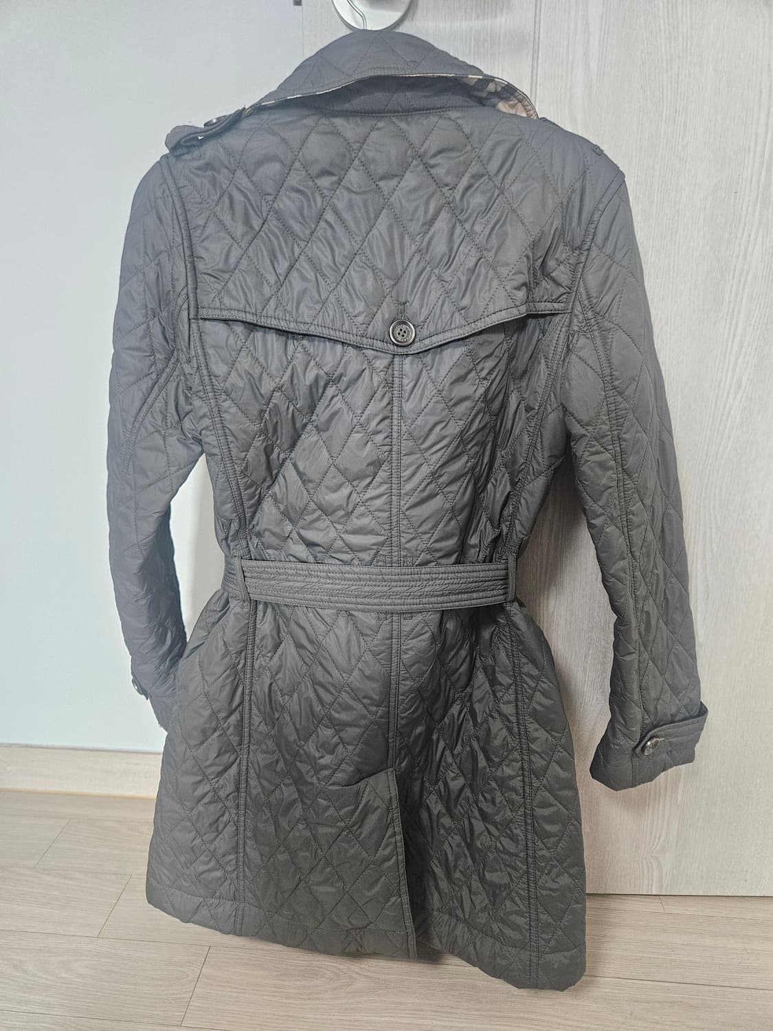 버버리패딩 상품이미지2