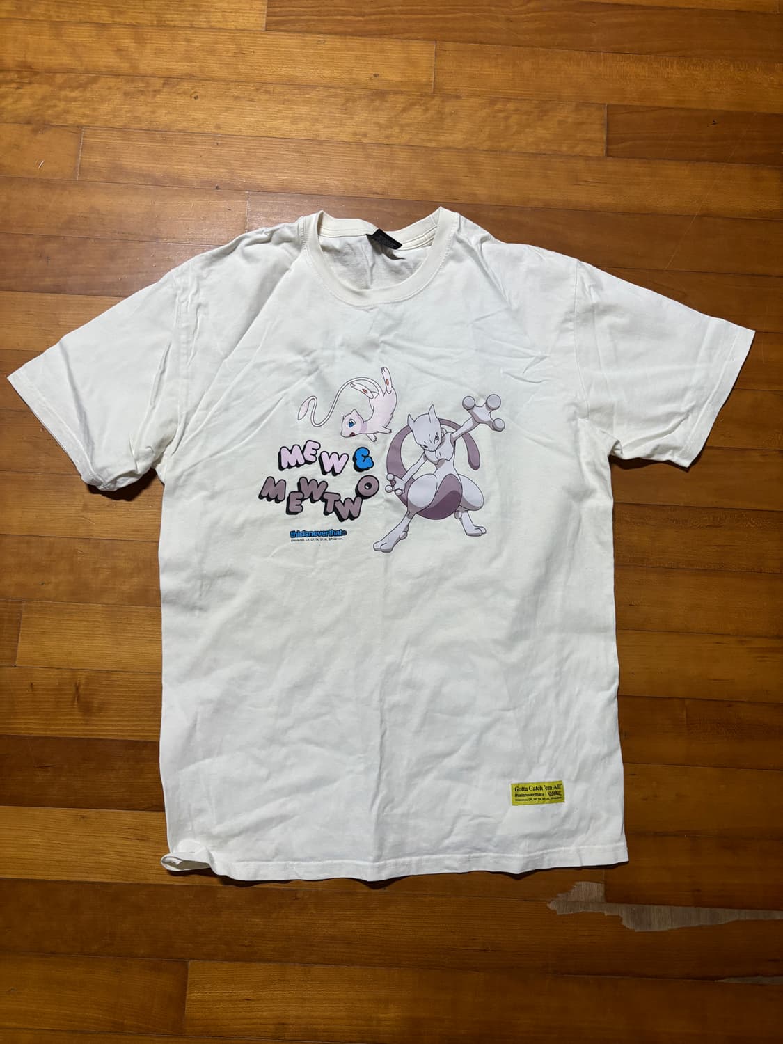 this is never that x pokemon T shirt xl  상품이미지1