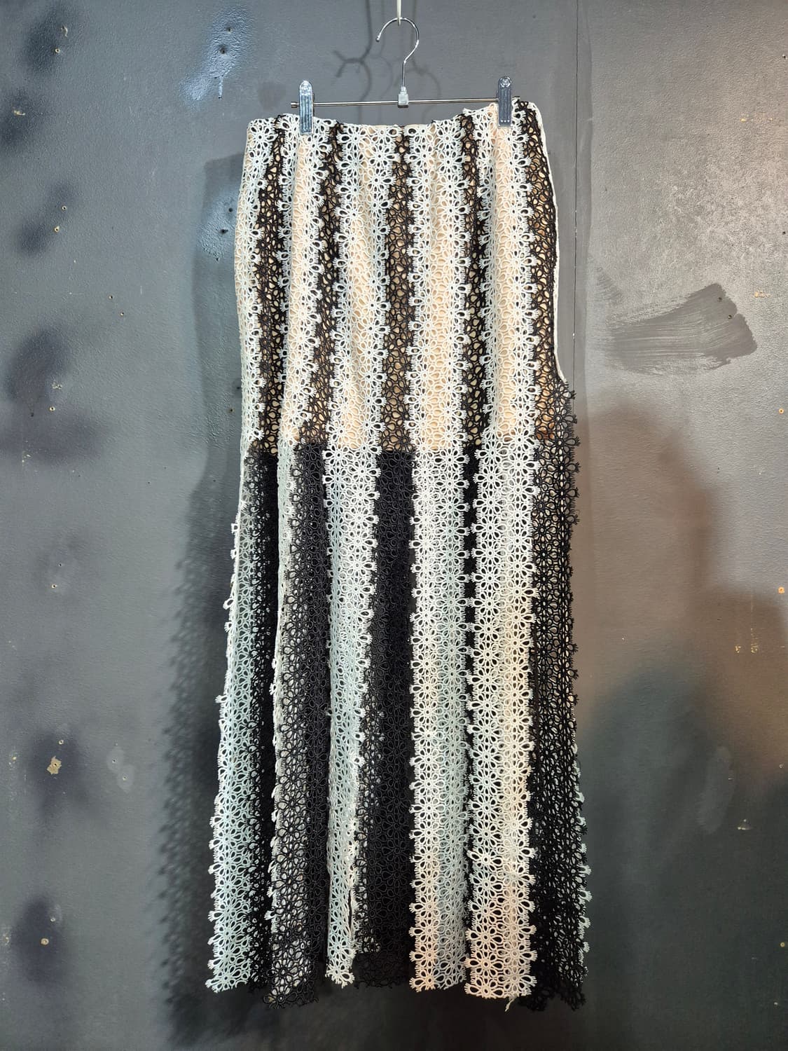 블랙&화이트 레이스 롱 스커트 55 66 상품이미지2