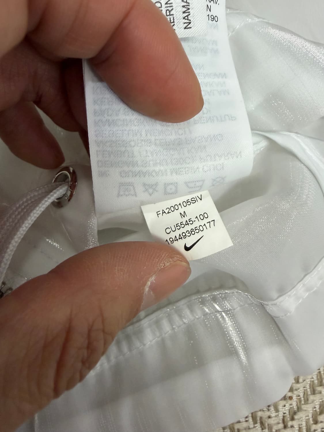 정품) 나이키 여성 AIR 화이트 바람막이 M 상품이미지8