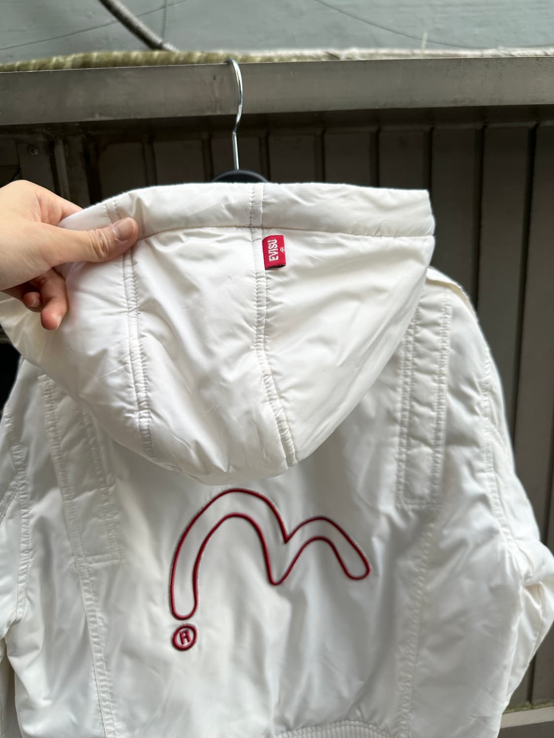 EVISU white padding bomber  상품이미지3
