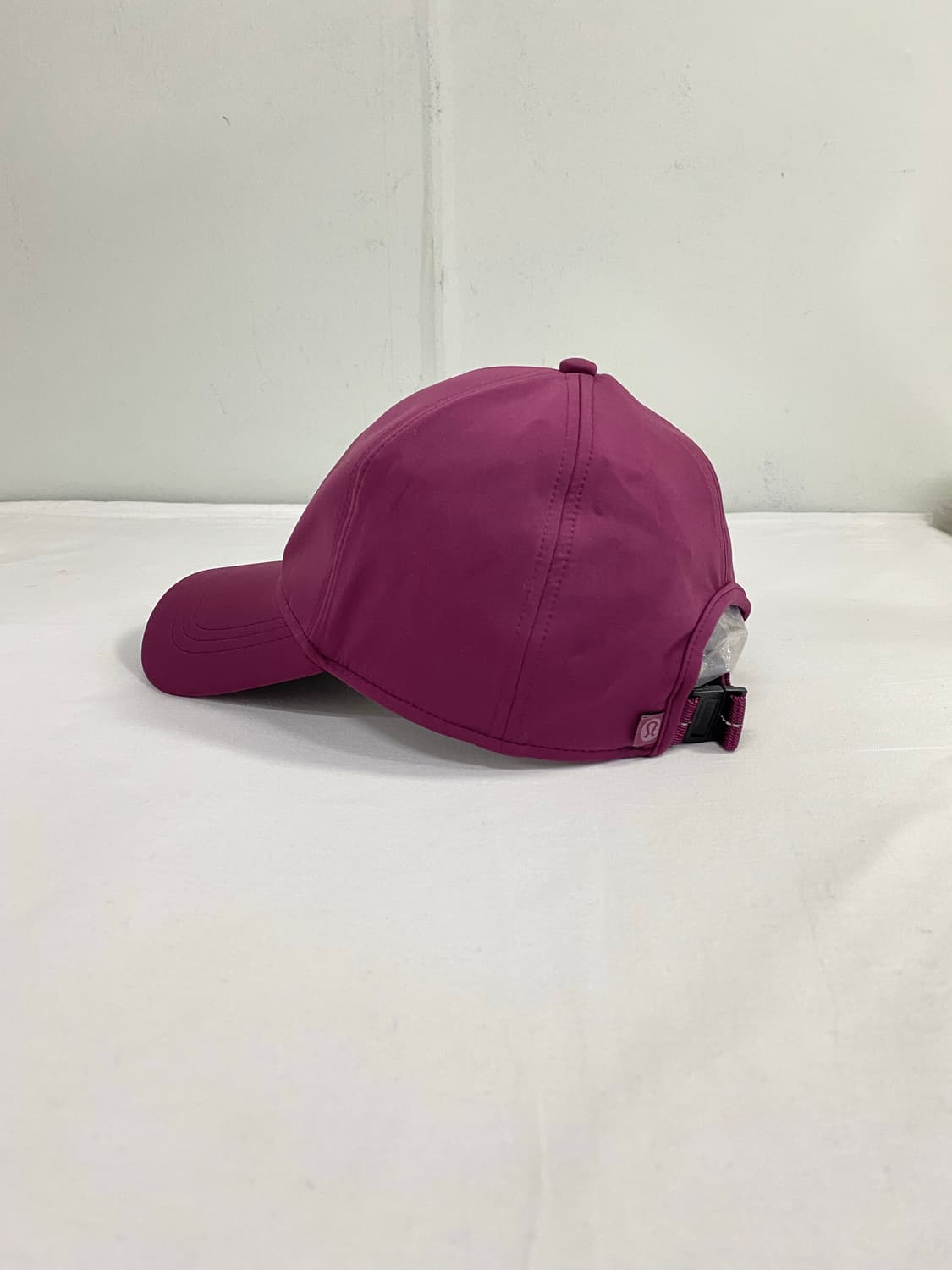 룰루레몬 버건디 러닝 볼캡 상품이미지2