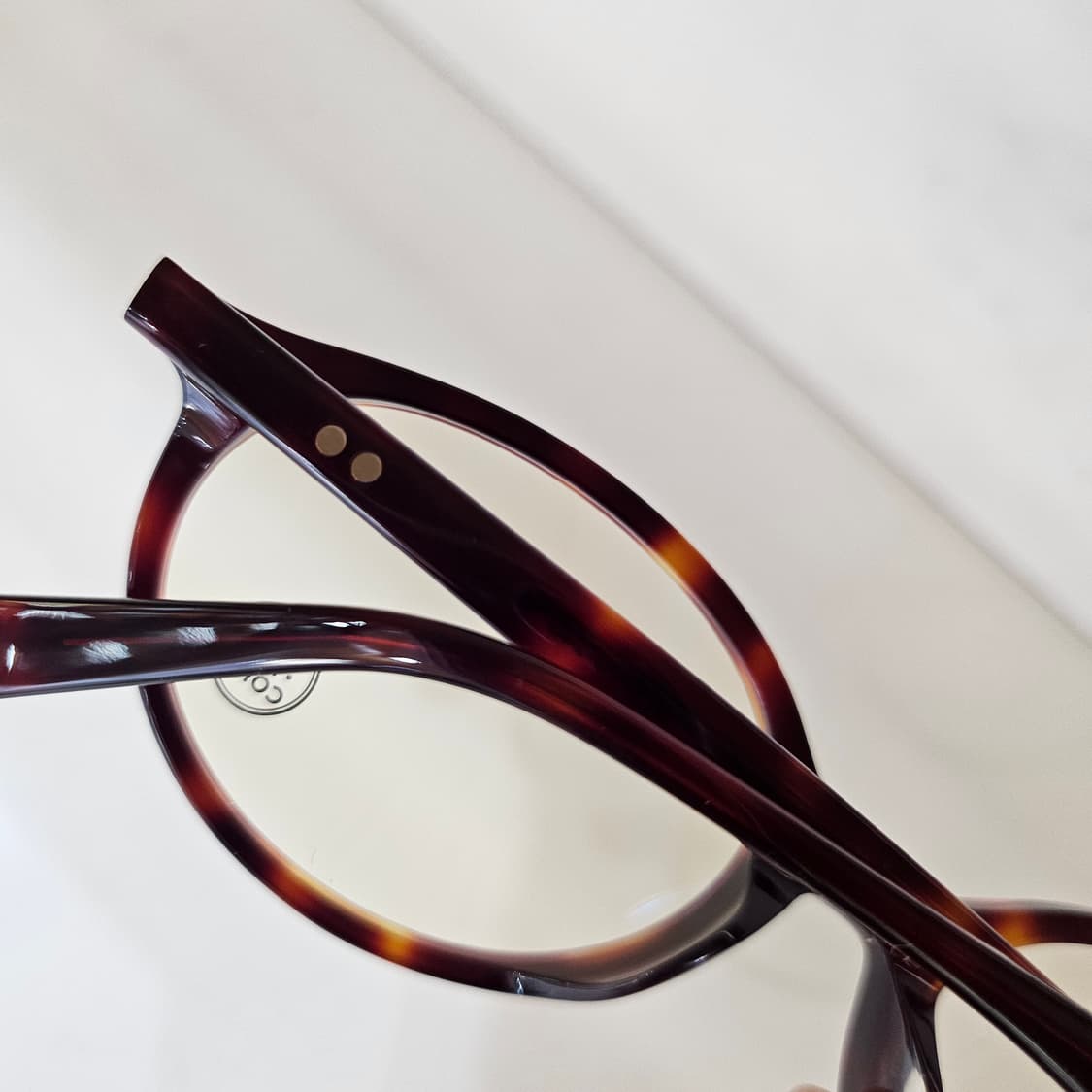 나인어코드 horn imp새제품 보관만함 안경 상품이미지3