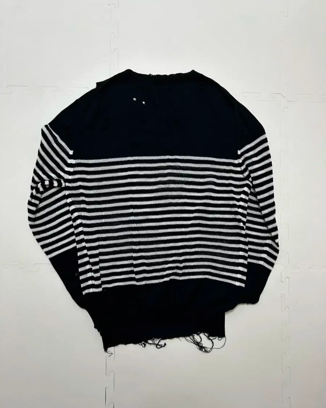 BED J.W. FORD 데미지 스트라이프 니트 상품이미지2