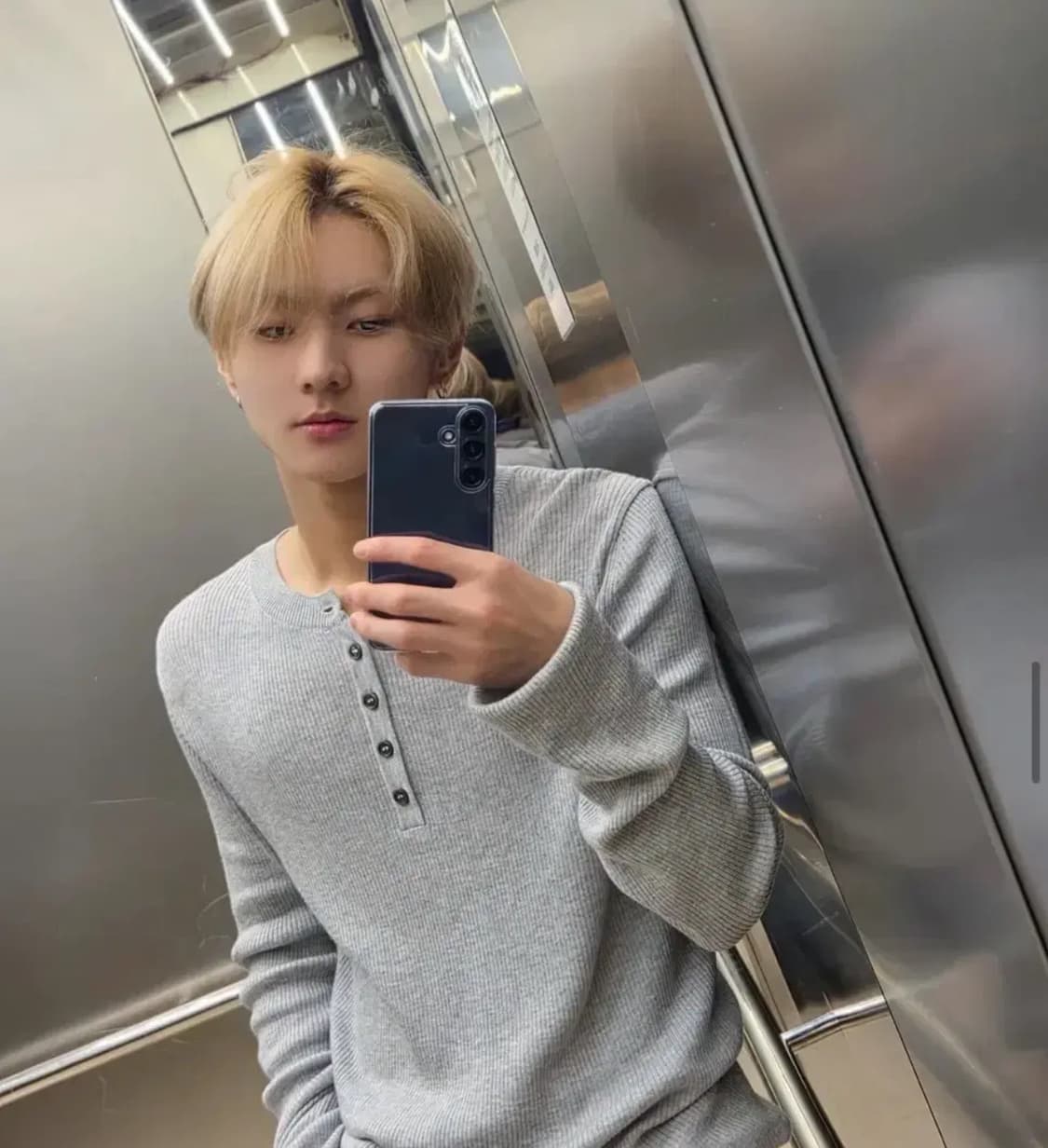 렉토 헨리넥 니트 L 브라운/그레이 상품이미지2