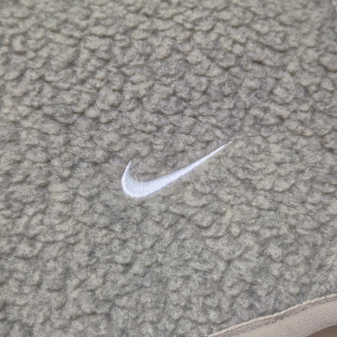 [핫아이템🔥] 나이키 ACG 아크틱 울프 풀 집탑 상품이미지8