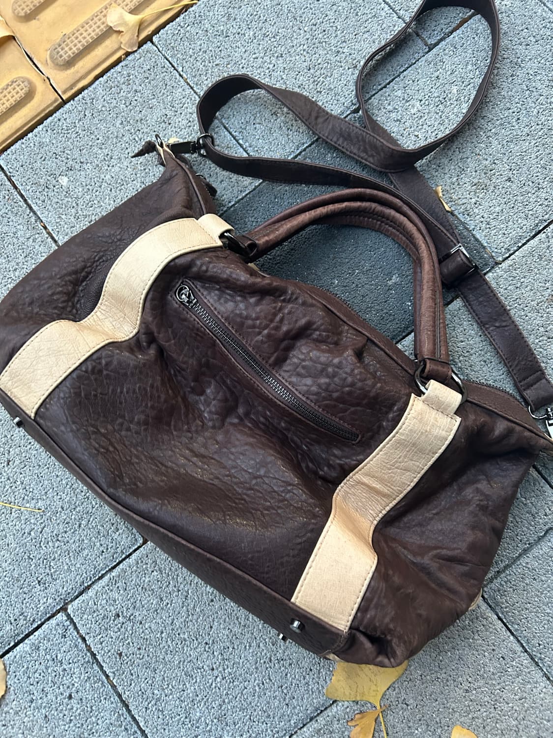 rare design 2000s JPN 라떼갸루 브라운 레더 크로스백 상품이미지3