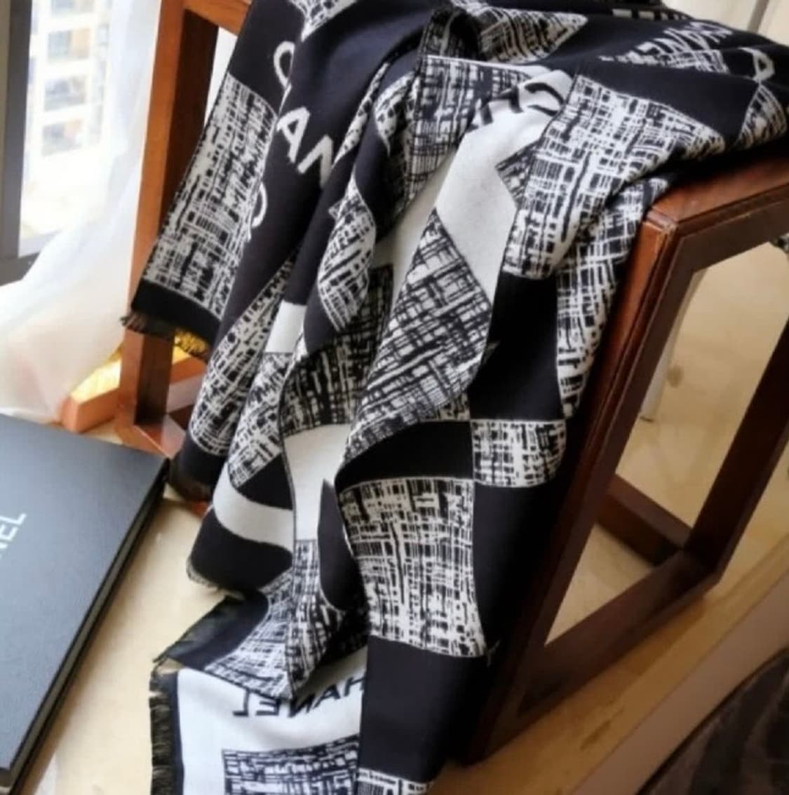 샤넬뷰티 기프트 스카프 숄 무료배송 상품이미지4