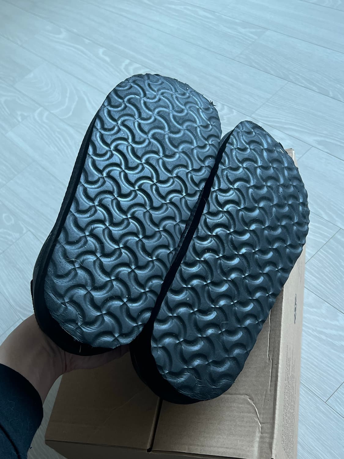 IYSO 이소 에투 네로 270사이즈 상품이미지2