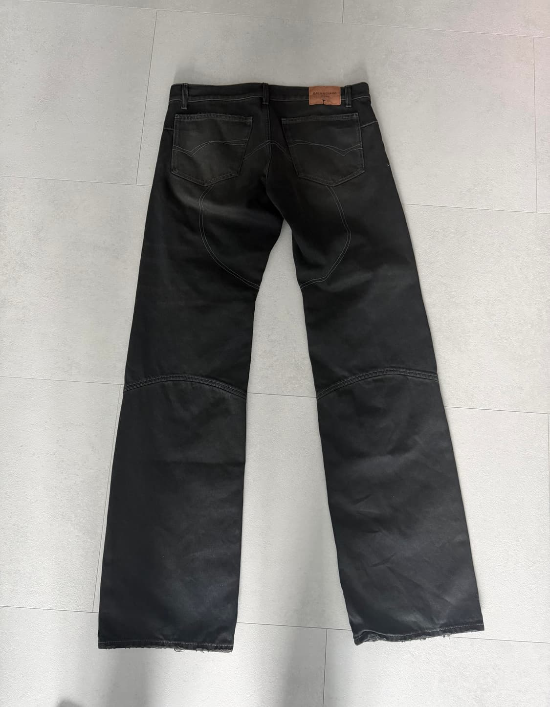 발렌시아가 로우웨이스트 데님 팬츠 블랙 상품이미지2