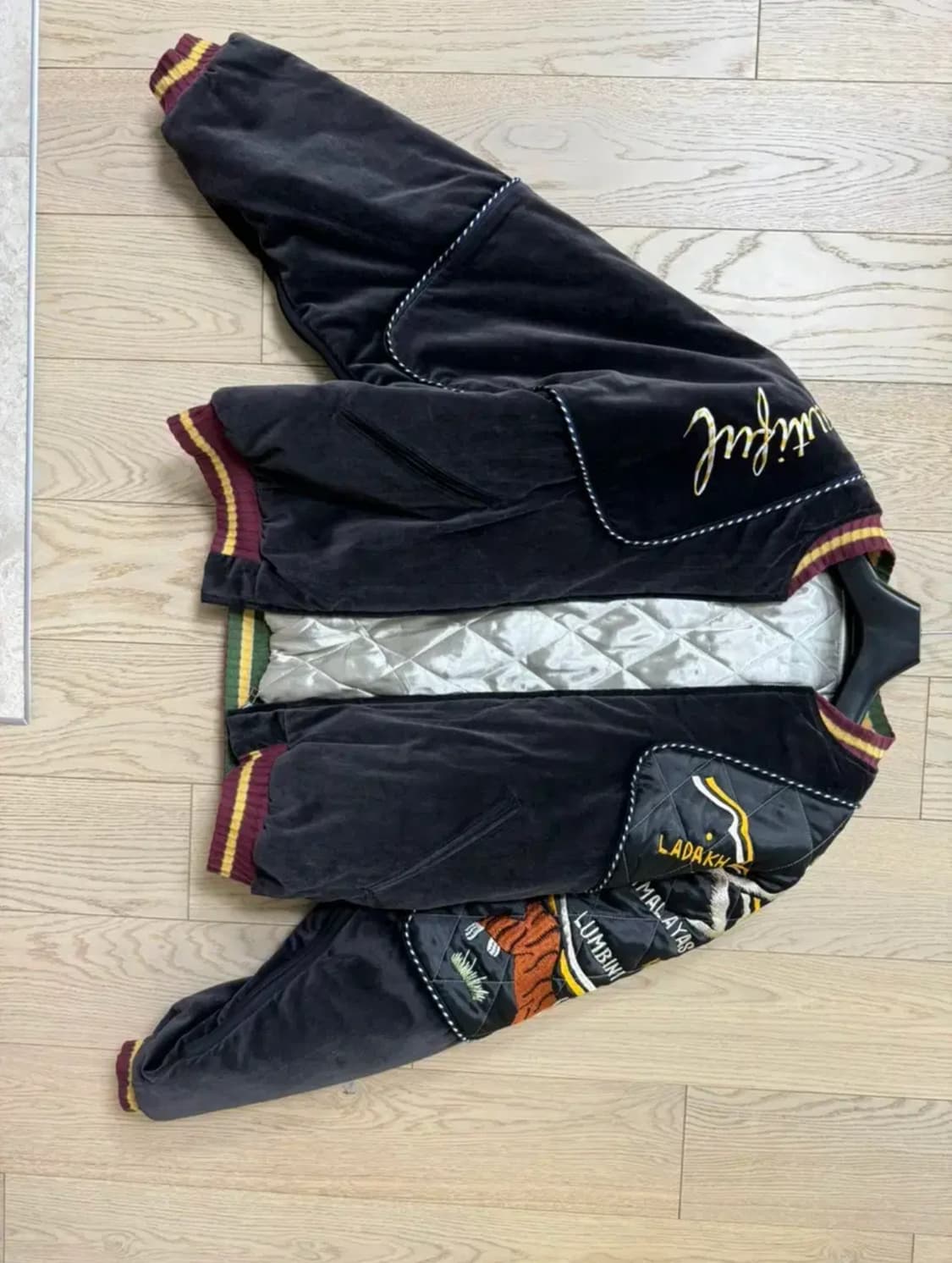 캐피탈 봄버 4사이즈 팝니다 상품이미지2