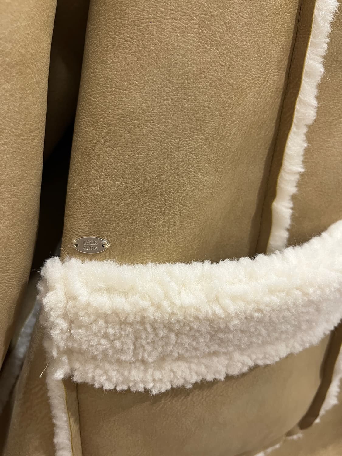 Palejade shearling hooded coat beige 상품이미지4