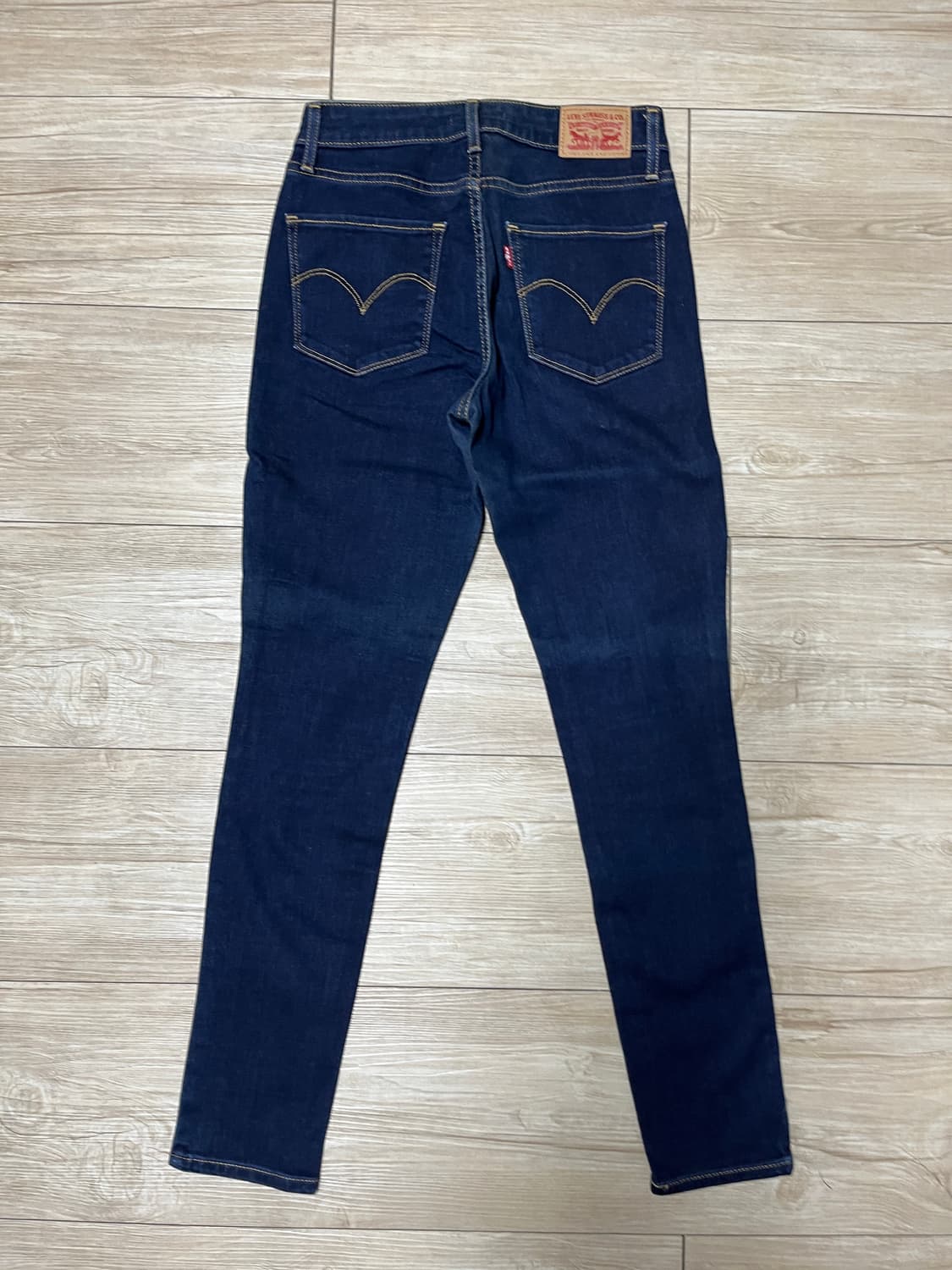 리바이스 721 하이 라이즈 스키니진 26 상품이미지2