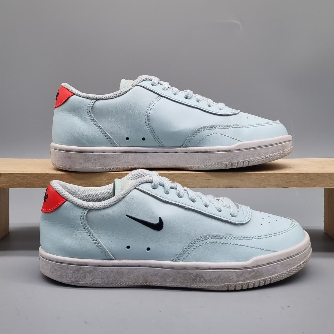 나이키 코트밴티지 스니커즈 225 상품이미지1