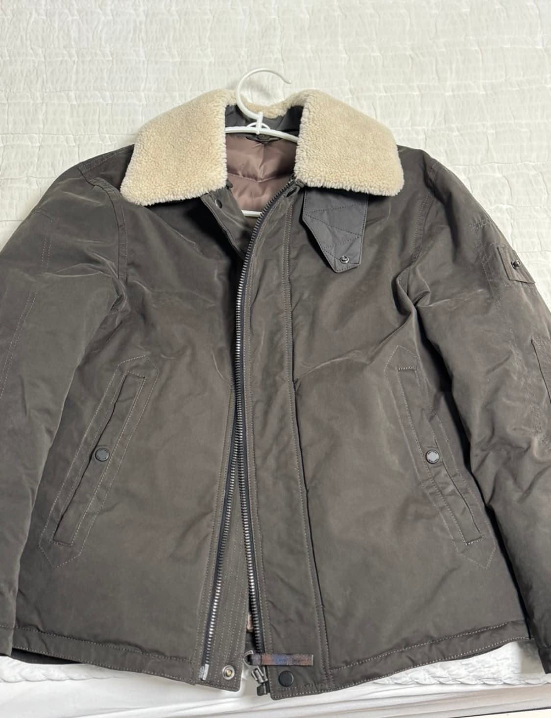 시리즈 옴므 구스다운 패딩(무스탕) 상품이미지1