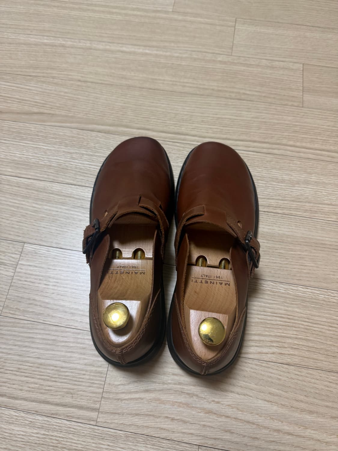Uk7/260) 229,000원 닥터마틴 패트리샤 탄 브라운 상품이미지3
